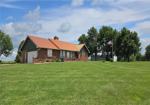 1st image of 31755 375th St, Osawatomie, KS 66064 | MLS# 2625582