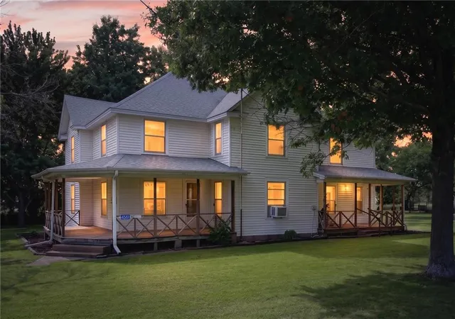Photo 4 of Single family home for sale at 406 N Center Ave, Parker, KS 66072 | MLS# 2625593 | Listing updated on 2026-09-29
