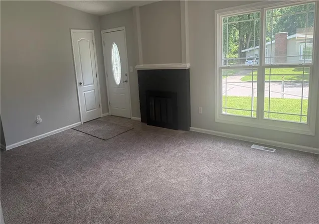 4th image of 809 Anderson St, Warrensburg, MO 64093 | MLS# 2625597