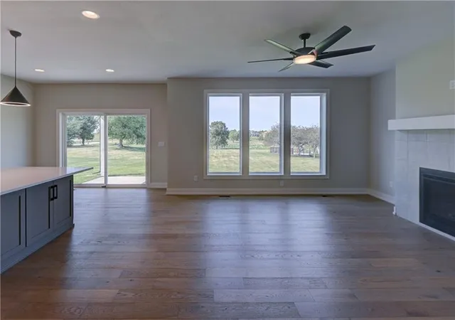 Photo 5 of Single family home for sale at 6400 NW 98th Street, Kansas City, MO 64154 | MLS# 2625598 | Listing updated on 2026-08-31