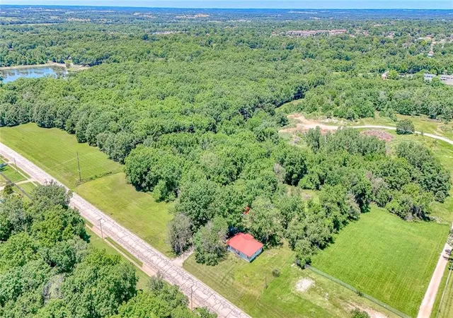 1st image of 209 W Hale Lake Rd, Warrensburg, MO 64093 | MLS# 2625601