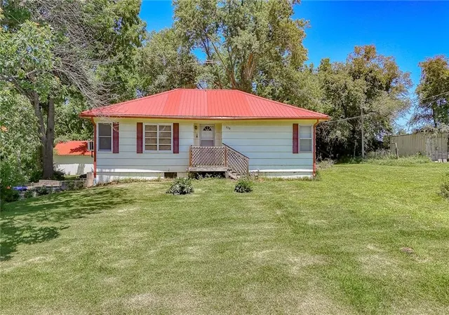 4th image of 209 W Hale Lake Rd, Warrensburg, MO 64093 | MLS# 2625601