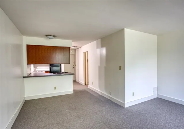 Homes for sale in Kansas City, MO | 600 E 8Th St #3L, Kansas City, MO 64106 | MLS# 2625606