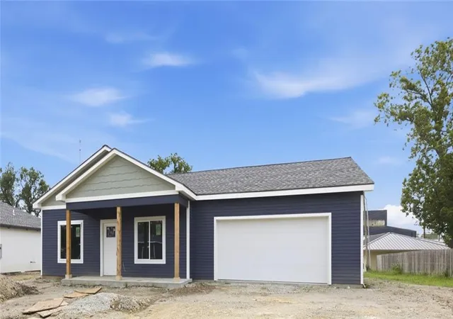 Homes for sale in Osawatomie, KS | 914 5th Street Ter, Osawatomie, KS 66064 | MLS# 2625618