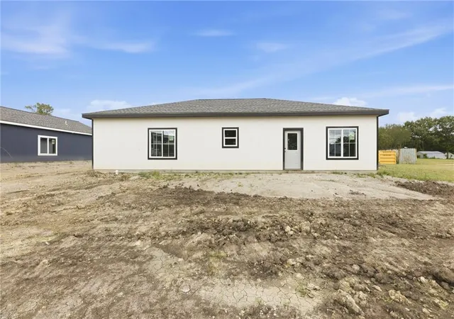 Homes for sale in Osawatomie, KS | 920 5Th Street Ter, Osawatomie, KS 66064 | MLS# 2625630