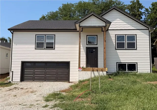1st image of 2030 W Springs Way Way, Excelsior Springs, MO 64024 | MLS# 2625640