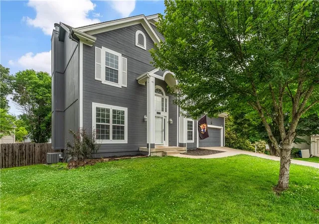 3rd image of 15750 Timber Park Ct, Platte City, MO 64079 | MLS# 2625647