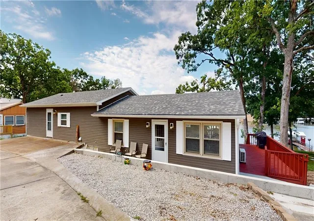 Homes for sale in Warsaw, MO | 28723 Mistletoe Ave, Warsaw, MO 65355 | MLS# 2625657