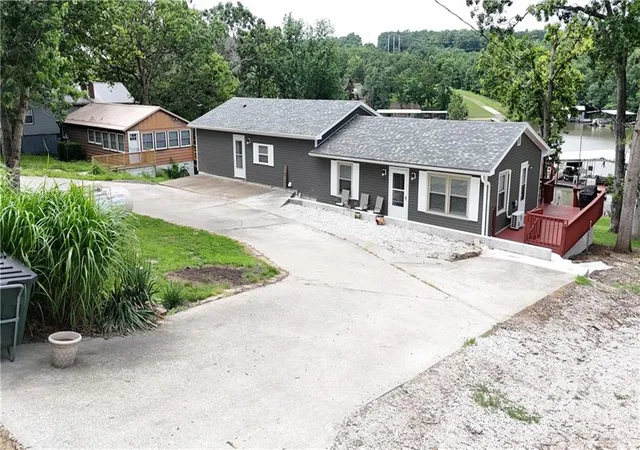 Homes for sale in Warsaw, MO | 28723 Mistletoe Ave, Warsaw, MO 65355 | MLS# 2625657