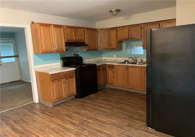 Photo 5 of Single family home for sale at 6906 E 114th Terrace, Kansas City, MO 64134 | MLS# 2625660 | Listing updated on 2026-08-20