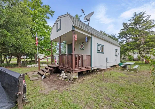 Homes for sale in Mapleton, KS | 24-28 Hackberry Rd, Mapleton, KS 66754 | MLS# 2625672