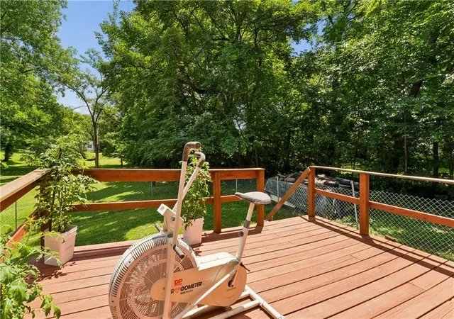 Photo 46 of Sale Pending at 725 S Locust St, Sweet Springs, MO 65351 | MLS# 2625676 | Listing updated on 2026-10-01