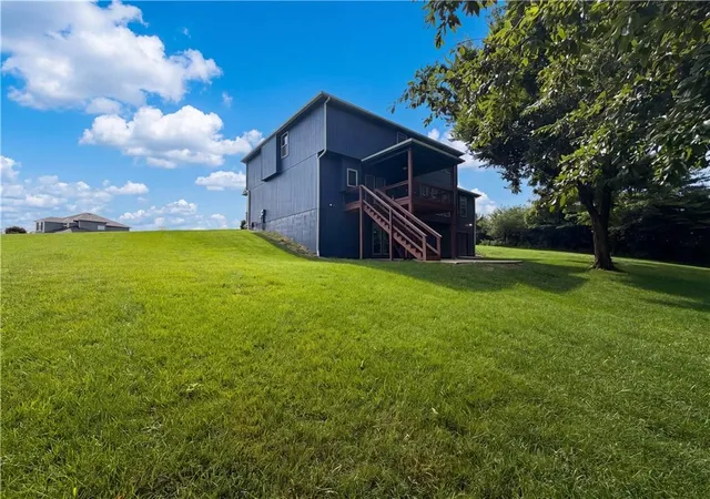 Photo 31 of Single family home for sale at 7540 N Amity Ave, Kansas City, MO 64152 | MLS# 2625686 | Listing updated on 2026-08-28
