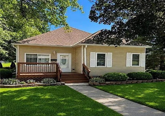 1st image of 322 E 7th St, Maryville, MO 64468 | MLS# 2625704