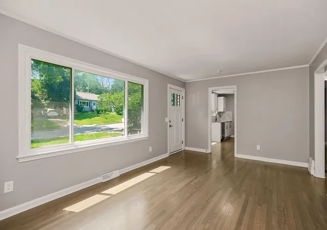 Photo 2 of Sale Pending at 4921 Briar St, Roeland Park, KS 66205 | MLS# 2625727 | Listing updated on 2026-09-04