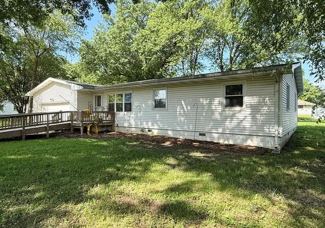 Homes for sale in El Dorado Springs, MO | 1608 Ely Dr, El Dorado Springs, MO 64744 | MLS# 2625734