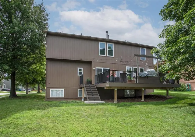 3rd image of 21624 W 58Th St, Shawnee, KS 66218 | MLS# 2625761