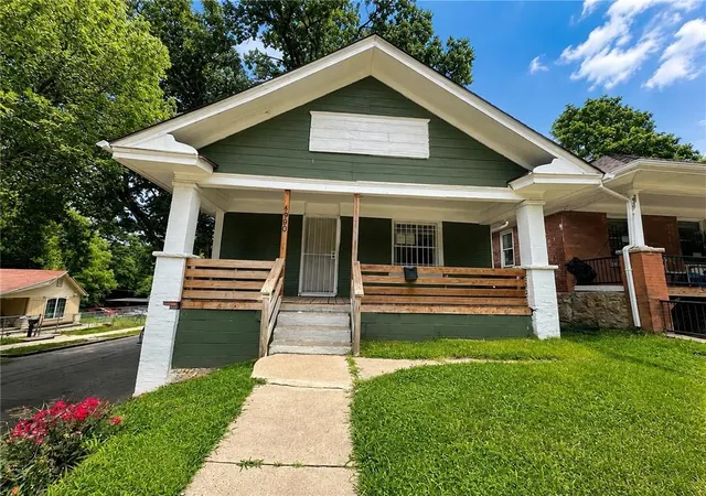 Photo 1 of Single family home for sale at 4900 E 23rd Street, Kansas City, MO 64127 | MLS# 2625764 | Listing updated on 2026-08-30