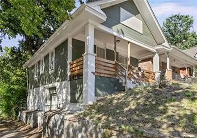 Photo 4 of Single family home for sale at 4900 E 23rd Street, Kansas City, MO 64127 | MLS# 2625764 | Listing updated on 2026-08-30
