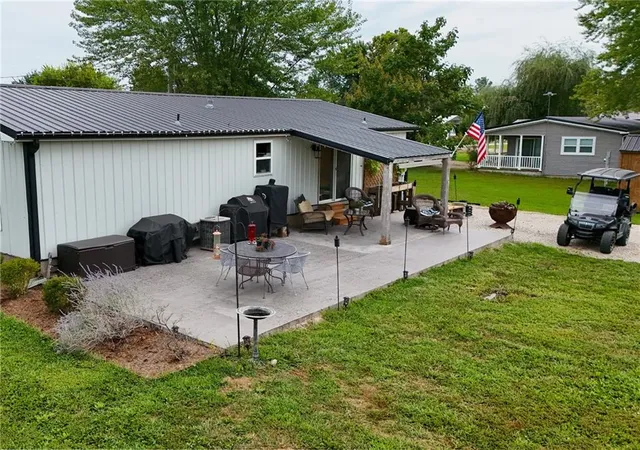 Homes for sale in Linn Valley, KS | 21 Buckskin Dr, Linn Valley, KS 66040 | MLS# 2625779