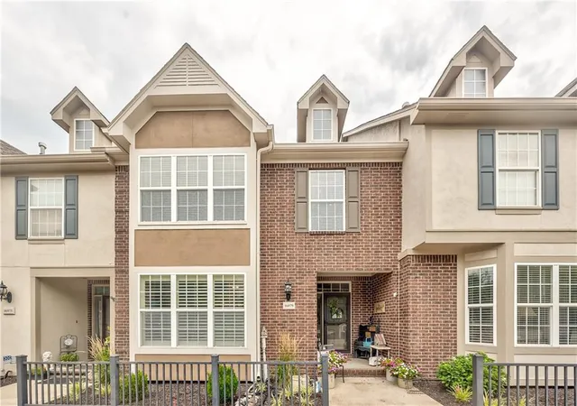 1st image of 16079 S Brookfield St, Olathe, KS 66062 | MLS# 2625793
