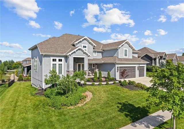 1st image of 17105 Nieman Rd, Overland Park, KS 66221 | MLS# 2625798
