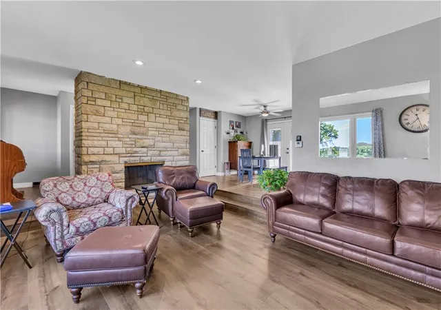Photo 4 of Single family home for sale at 6306 Highway 169 SE, Saint Joseph, MO 64507 | MLS# 2625807 | Listing updated on 2026-07-29