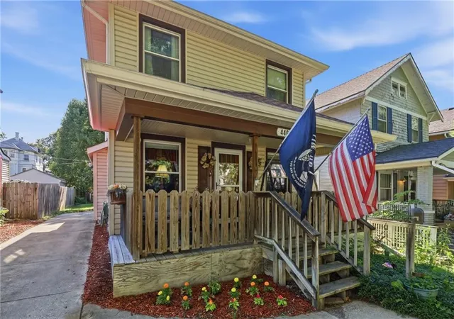 2nd image of 446 N 16th St, Kansas City, KS 66102 | MLS# 2625820