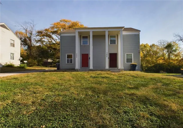 Homes for sale in Kansas City, MO | 7433 Arleta Blvd, Kansas City, MO 64132 | MLS# 2625827