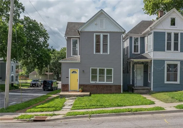 Single family home for sale at 2024 Jules St, Saint Joseph, MO 64501 | MLS# 2625830 | Listing updated on 2026-09-21