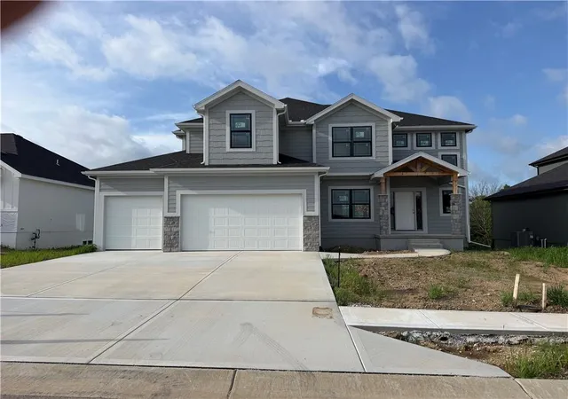 1st image of 4527 Ne 86th Ter, Kansas City, MO 64156 | MLS# 2625832