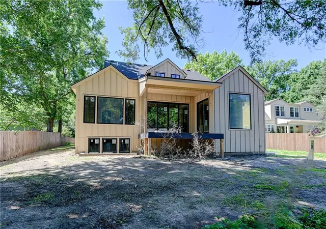 4th image of 2710 W 49Th St, Westwood, KS 66205 | MLS# 2625848