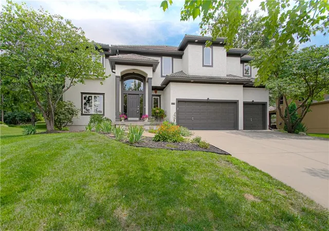 1st image of 9129 Redbud Ln, Lenexa, KS 66220 | MLS# 2625854
