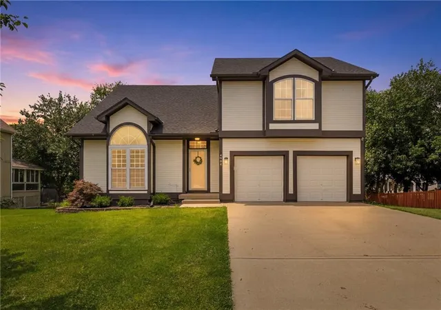 27th image of 4904 Woodsonia Dr, Shawnee, KS 66226 | MLS# 2625862