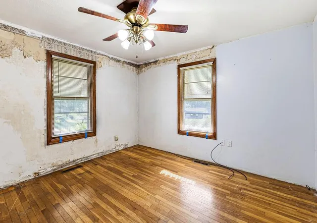 Photo 4 of Sale Pending at 3816 W Ayrlawn Dr, Saint Joseph, MO 64503 | MLS# 2625863 | Listing updated on 2026-08-27