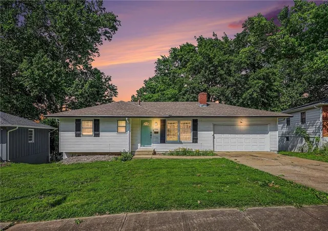 Photo 1 of Single family home for sale at 4300 E 104th Terrace, Kansas City, MO 64137 | MLS# 2625868 | Listing updated on 2026-09-04