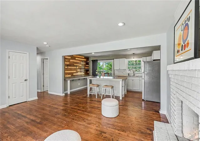 Photo 4 of Single family home for sale at 4300 E 104th Terrace, Kansas City, MO 64137 | MLS# 2625868 | Listing updated on 2026-09-04