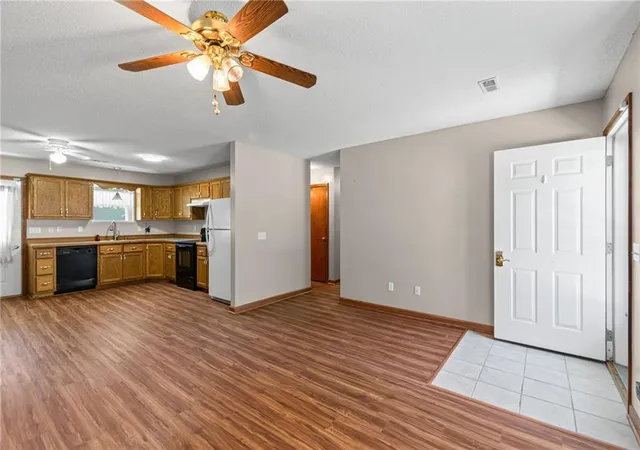 Homes for sale in Cameron, MO | 607 W 6Th St, Cameron, MO 64429 | MLS# 2625870