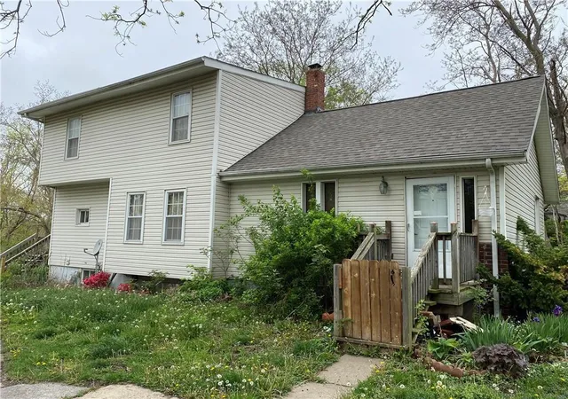 Photo 6 of Multi family home for sale at 715 Ne 44th Street, Kansas City, MO 64116 | MLS# 2625874 | Listing updated on 2026-08-20