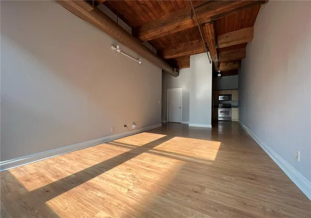 Homes for sale in Kansas City, MO | 609 Central St #1303, Kansas City, MO 64105 | MLS# 2625892