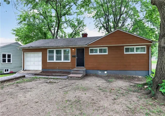 Photo 1 of Single family home for sale at 11417 Sycamore Ter, Kansas City, MO 64134 | MLS# 2625900 | Listing updated on 2026-09-04