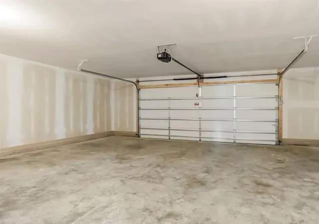 Photo 29 of Single family home for sale at 1600 Cottonwood Crk Ave #4, Kearney, MO 64060 | MLS# 2625909 | Listing updated on 2026-08-14