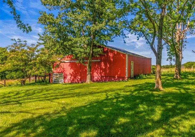 3rd image of 37909 E Hudson Rd, Oak Grove, MO 64075 | MLS# 2625930