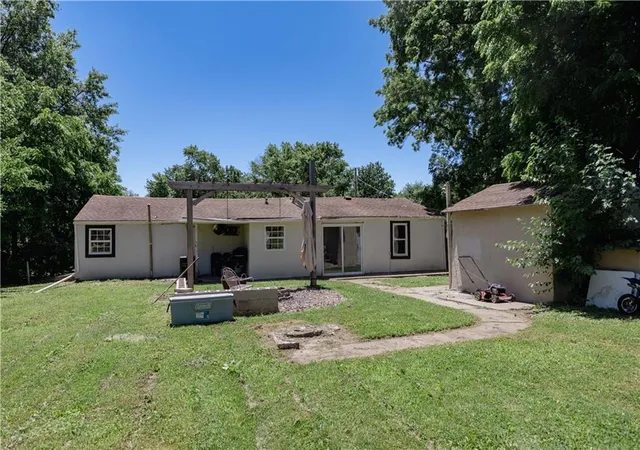 19th image of 2900 Woodend Ave, Kansas City, KS 66106 | MLS# 2625941