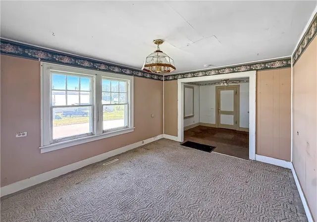 Homes for sale in Higginsville, MO | 216 W 22Nd St, Higginsville, MO 64037 | MLS# 2625944