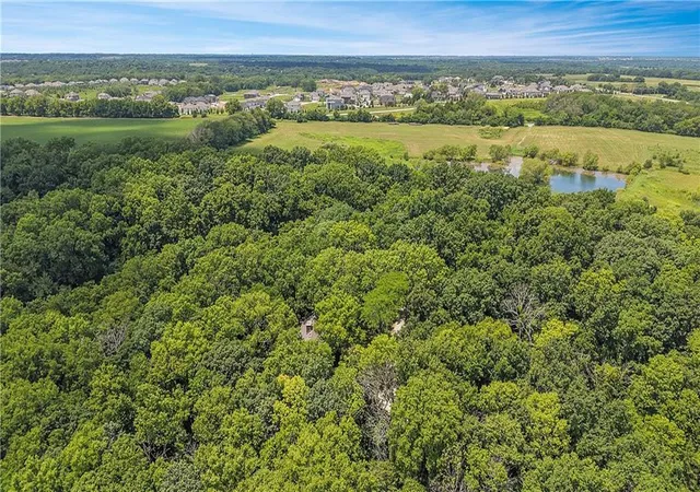 Homes for sale in Belton, MO | 17701 S Timber Ridge Rd, Belton, MO 64012 | MLS# 2625955