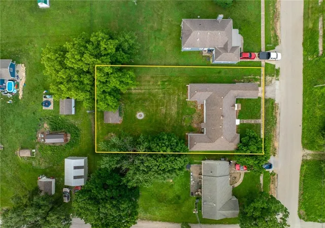 Homes for sale in Gallatin, MO | 409 W Van Buren St, Gallatin, MO 64640 | MLS# 2625959
