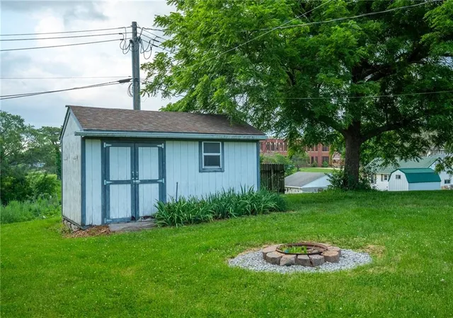 Homes for sale in Gallatin, MO | 409 W Van Buren St, Gallatin, MO 64640 | MLS# 2625959