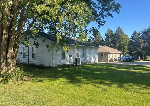 4th image of 507 N Elmira St, Highland, KS 66035 | MLS# 2625976