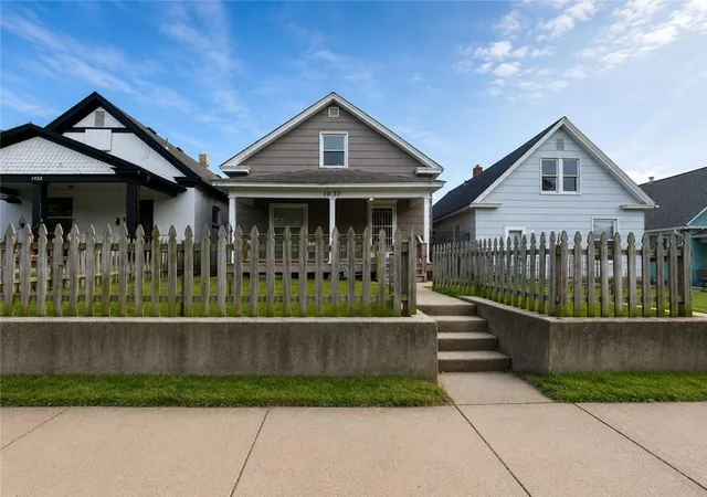 1st image of 1037 Sandusky Ave, Kansas City, KS 66102 | MLS# 2625982